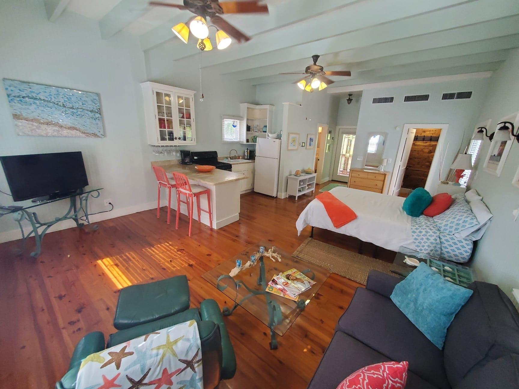 DELRAY TOWN OF - Residential Lease