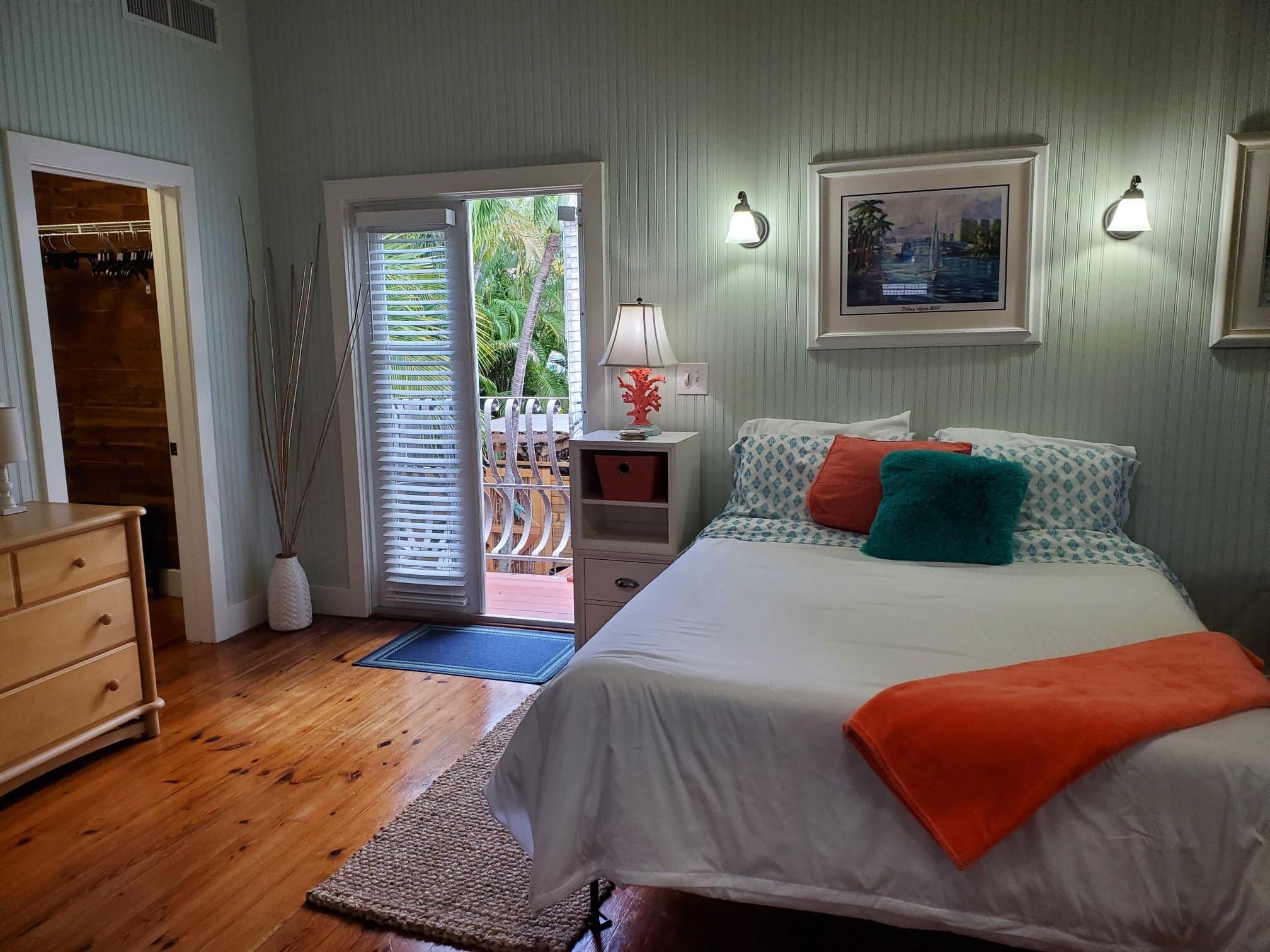 DELRAY TOWN OF - Residential Lease