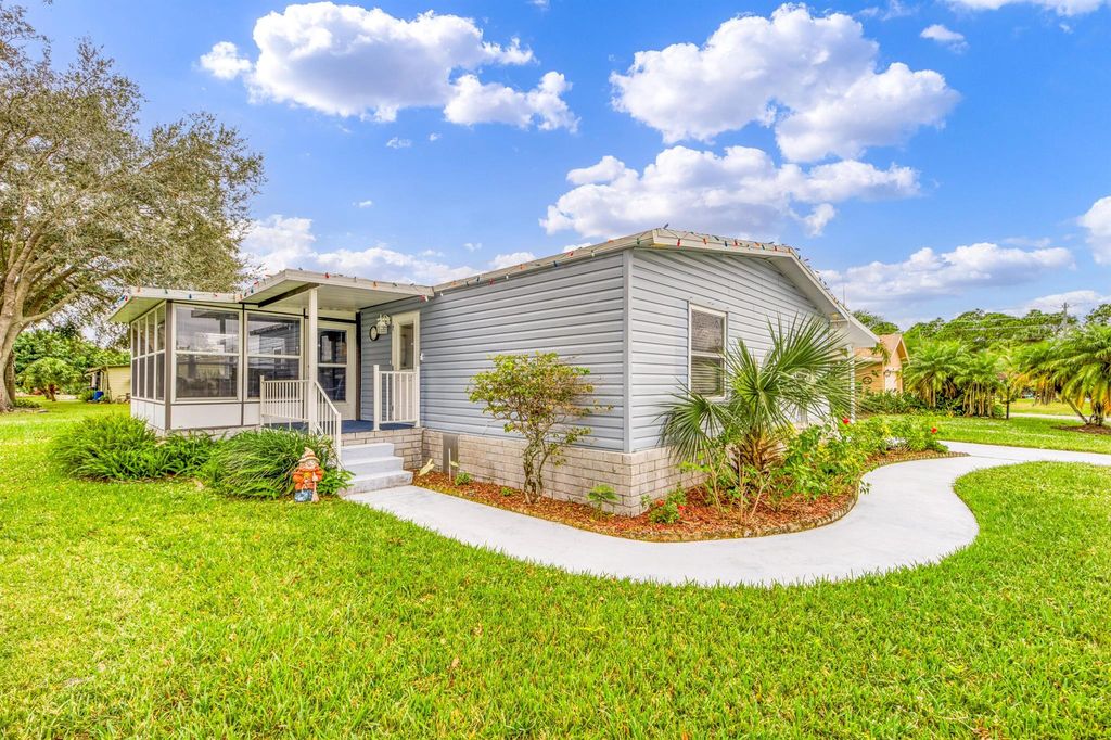 Photo of 2834 SW Pontiac Place, Stuart, FL 34997 (MLS # R10939162)