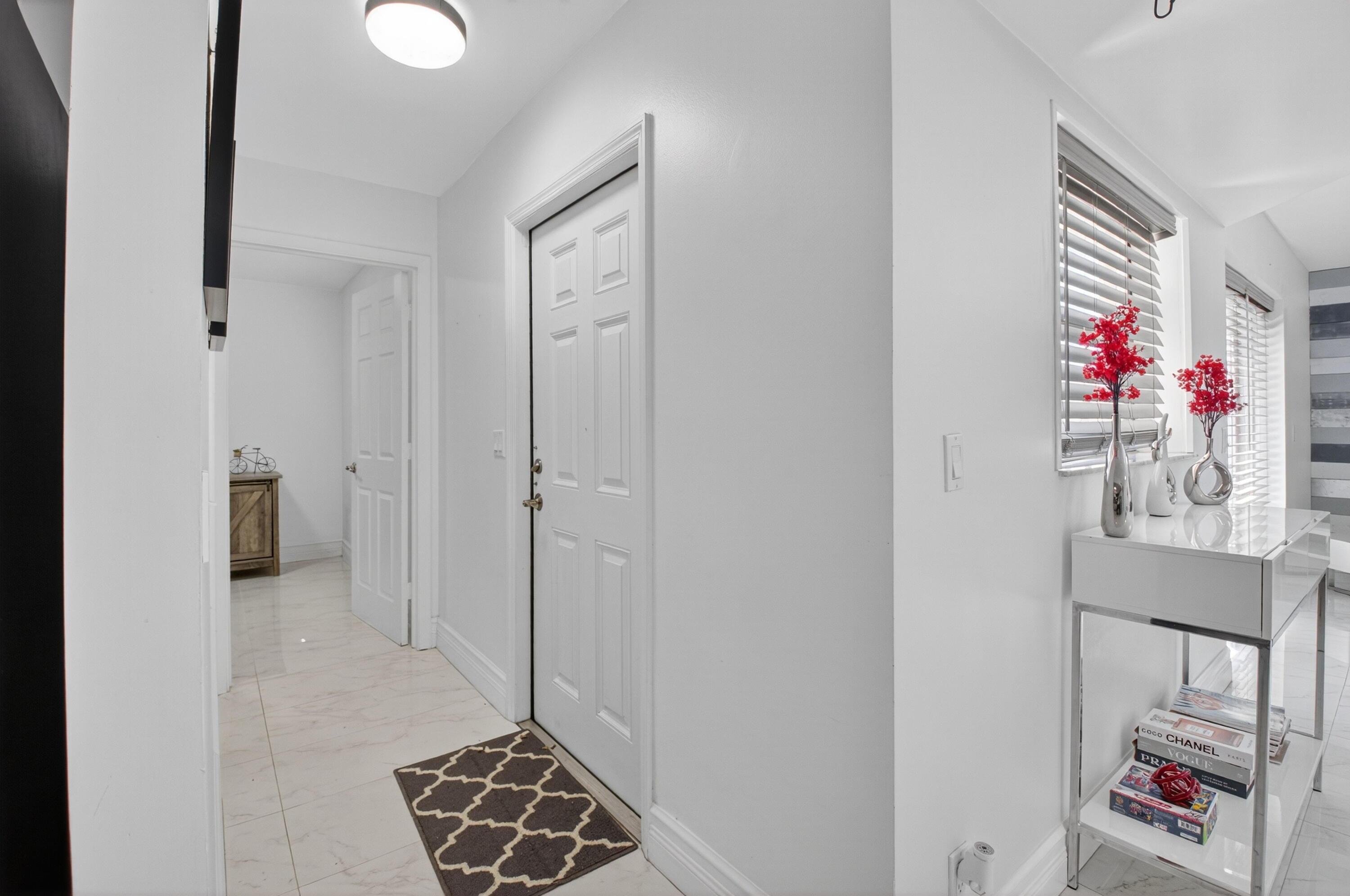 LE VILLAGE DE PROVENCE 2 - Residential Lease