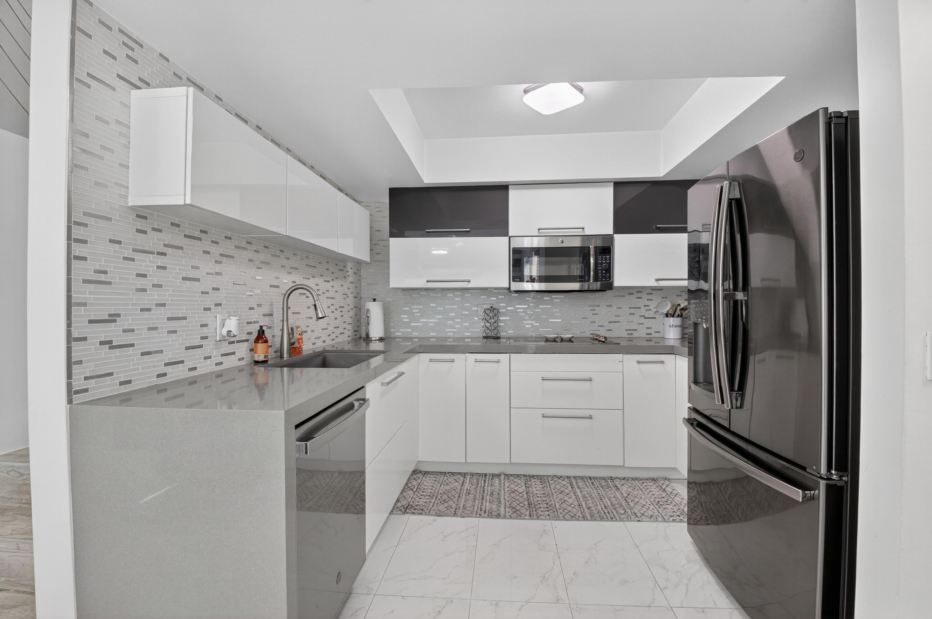 LE VILLAGE DE PROVENCE 2 - Residential Lease