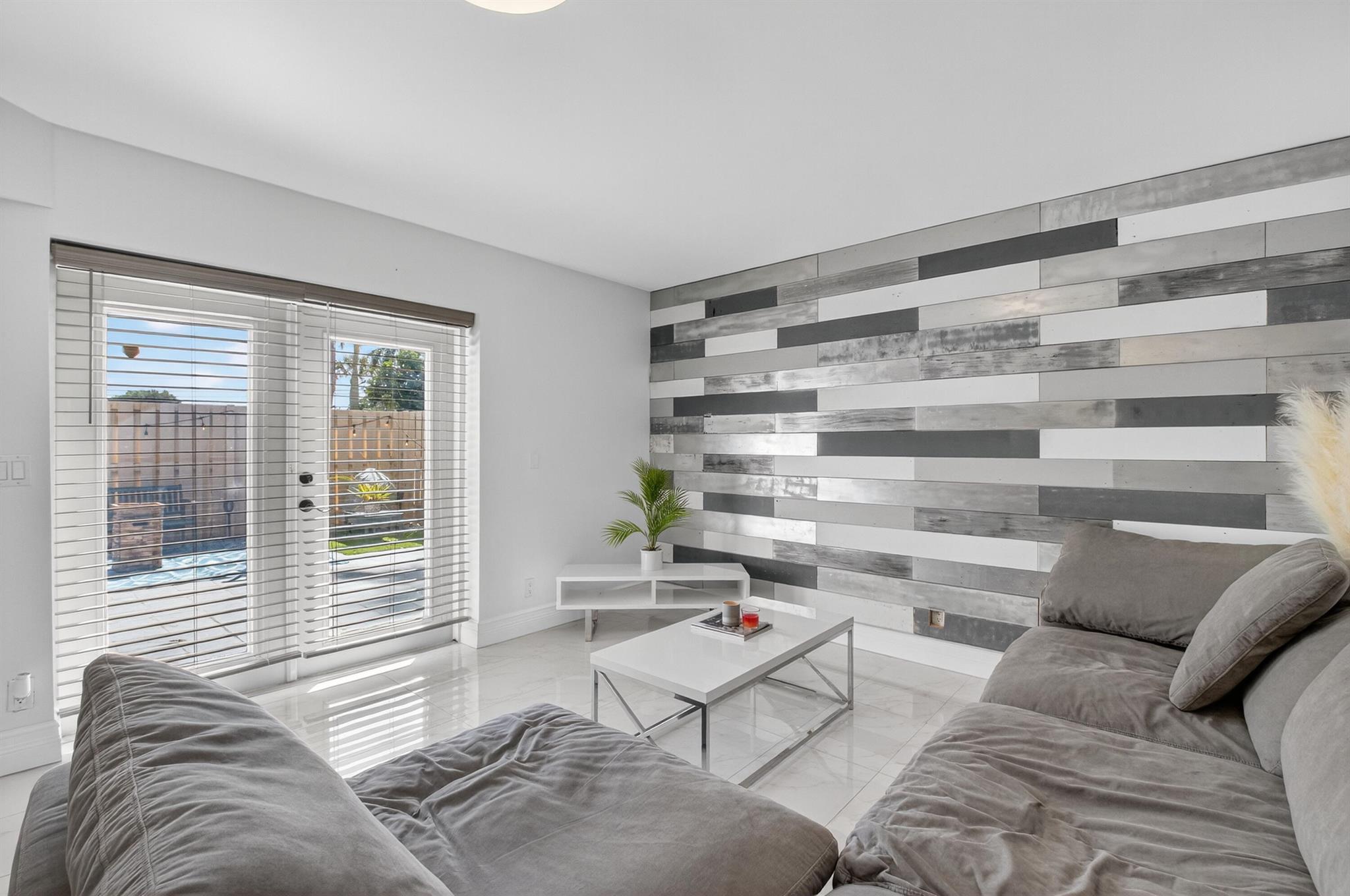 LE VILLAGE DE PROVENCE 2 - Residential Lease