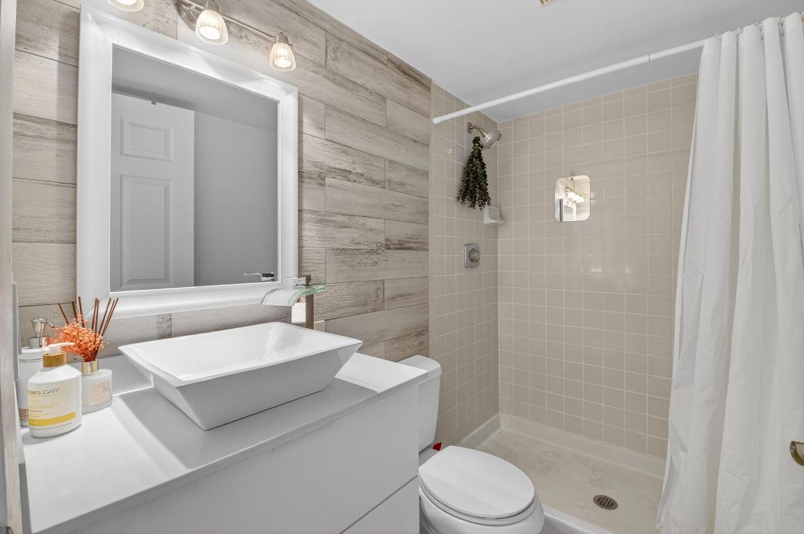 LE VILLAGE DE PROVENCE 2 - Residential Lease