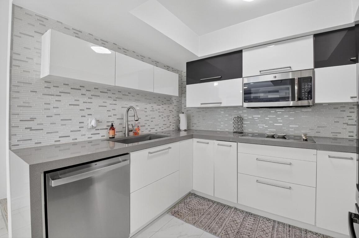 LE VILLAGE DE PROVENCE 2 - Residential Lease