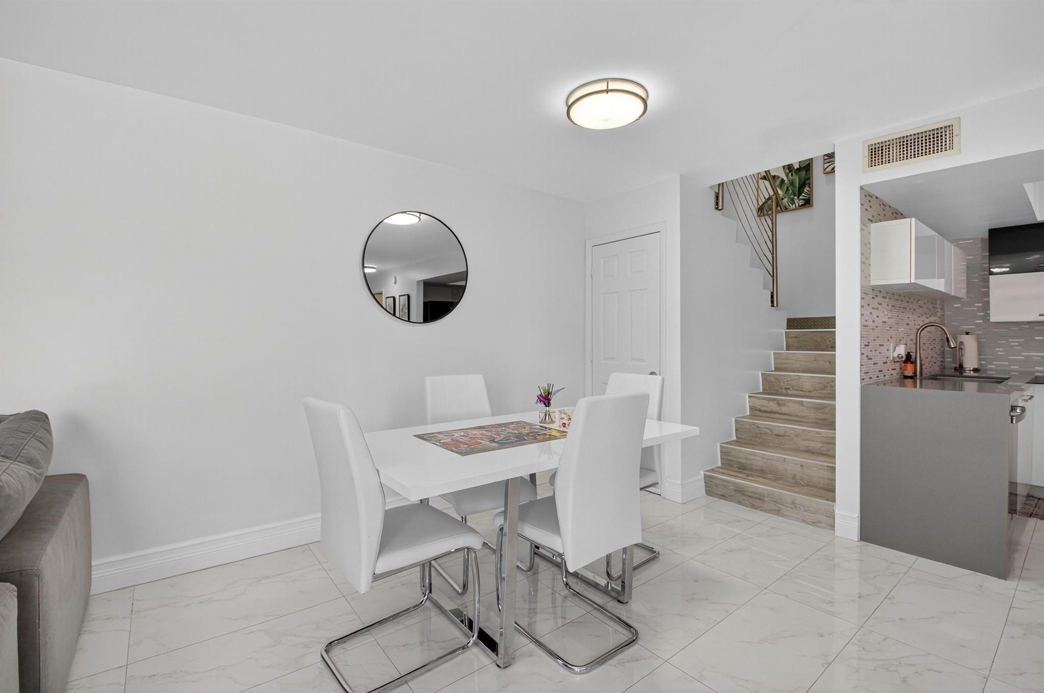 LE VILLAGE DE PROVENCE 2 - Residential Lease