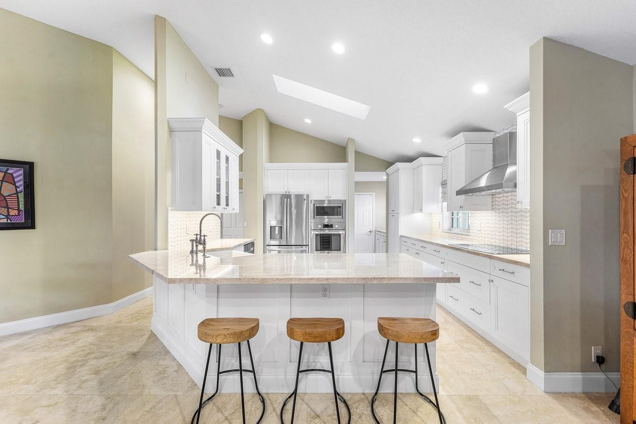 Sector 6 141-21 B - Residential