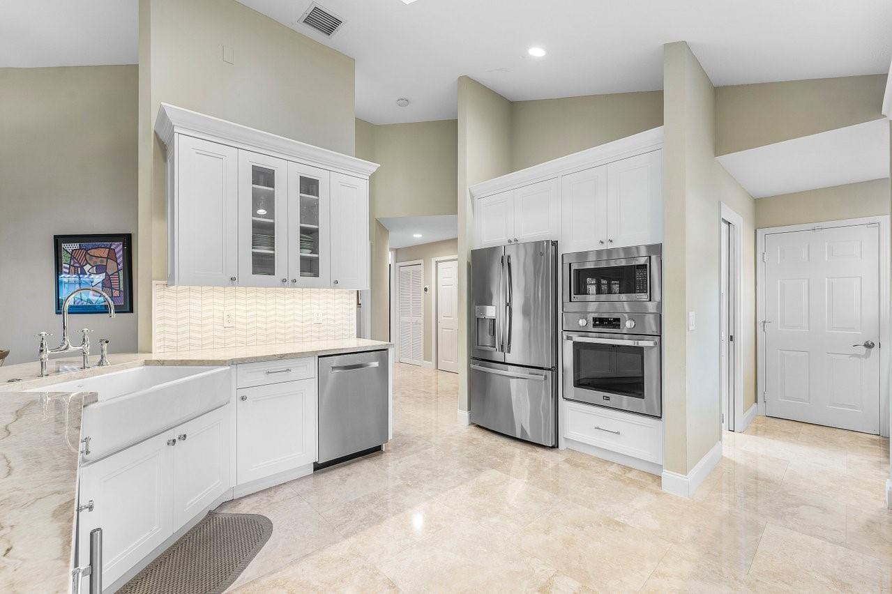 Sector 6 141-21 B - Residential