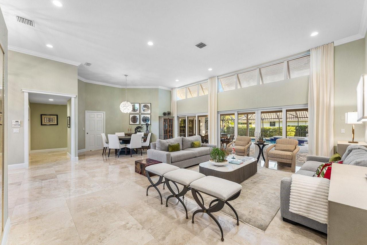 Sector 6 141-21 B - Residential