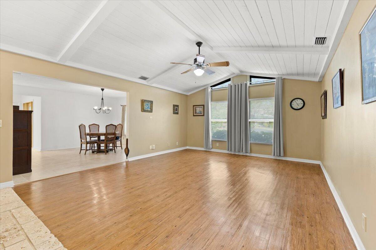 CORAL SPRINGS COUNTRY CLUB - Residential
