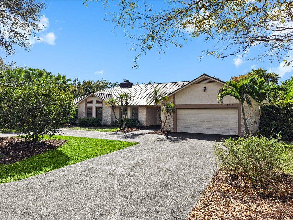 CORAL SPRINGS COUNTRY CLUB - Residential
