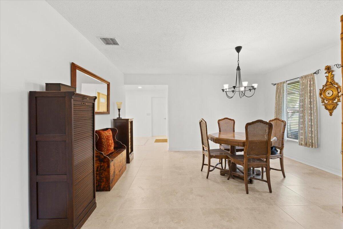 CORAL SPRINGS COUNTRY CLUB - Residential