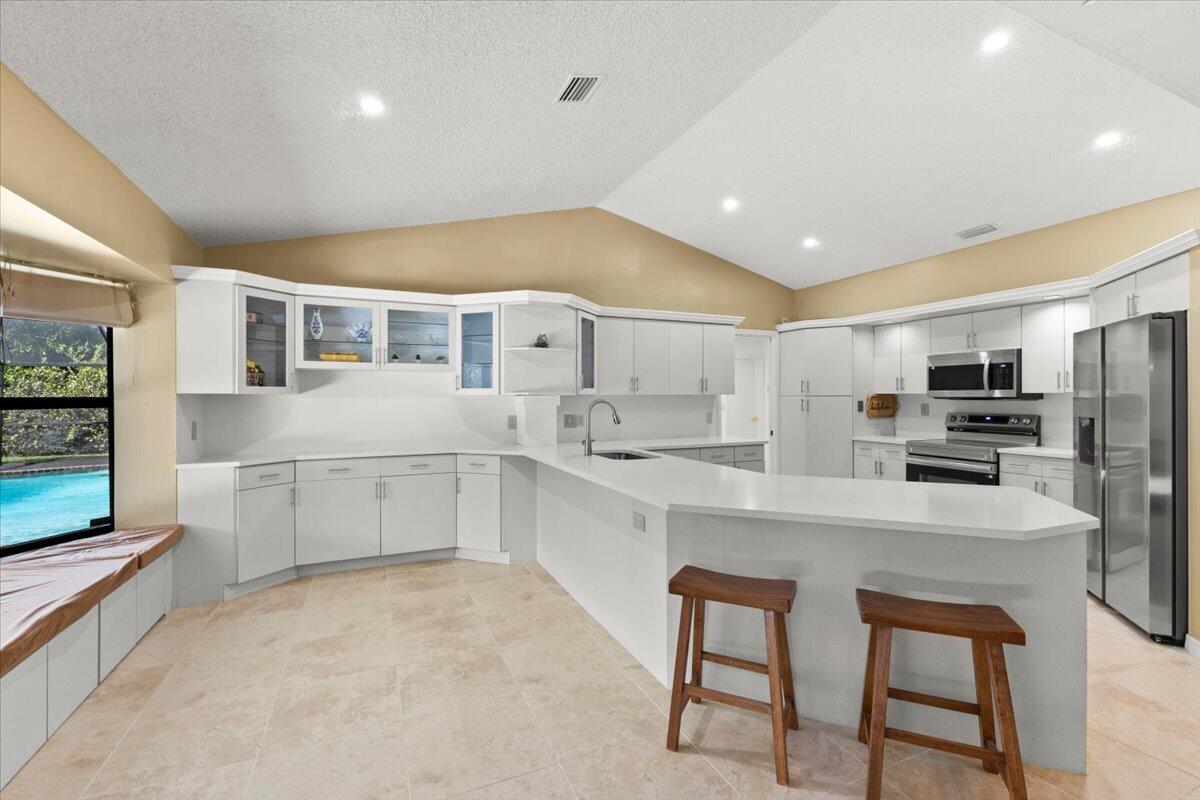 CORAL SPRINGS COUNTRY CLUB - Residential