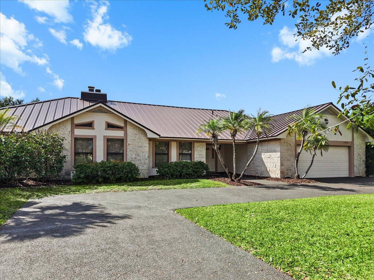 CORAL SPRINGS COUNTRY CLUB - Residential