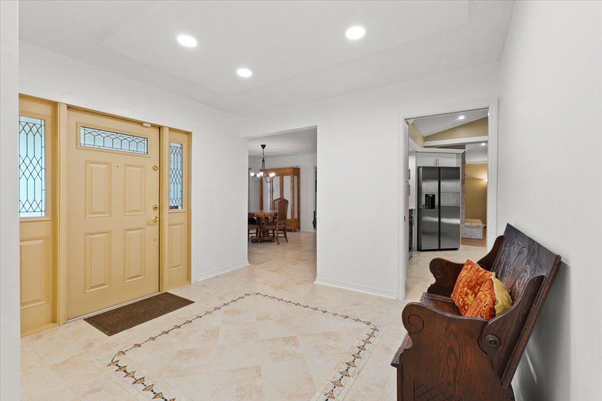 CORAL SPRINGS COUNTRY CLUB - Residential