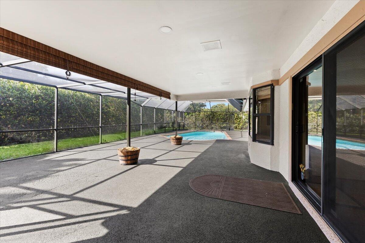CORAL SPRINGS COUNTRY CLUB - Residential