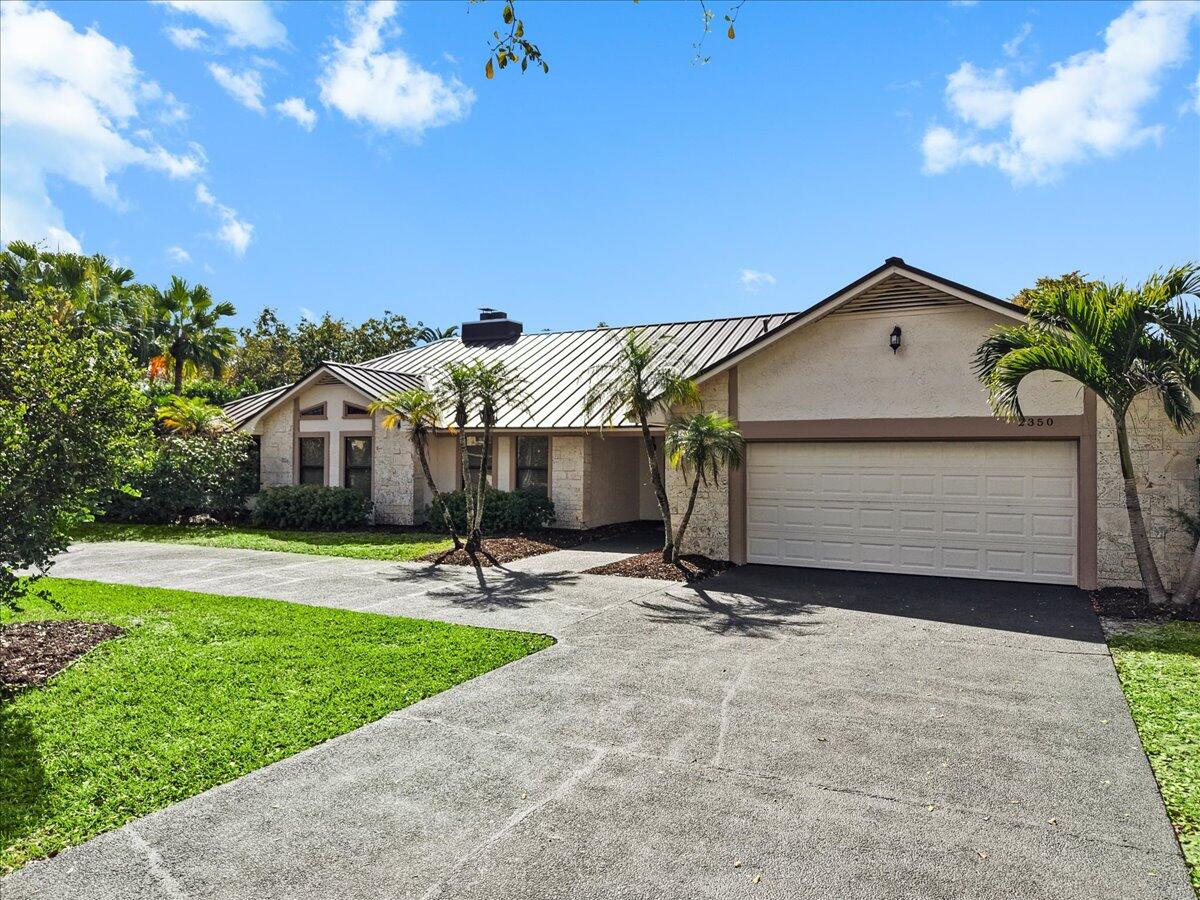 CORAL SPRINGS COUNTRY CLUB - Residential