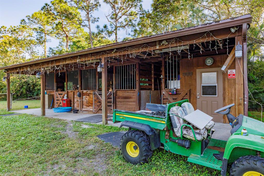 LOXAHATCHEE ACREAGE - Residential