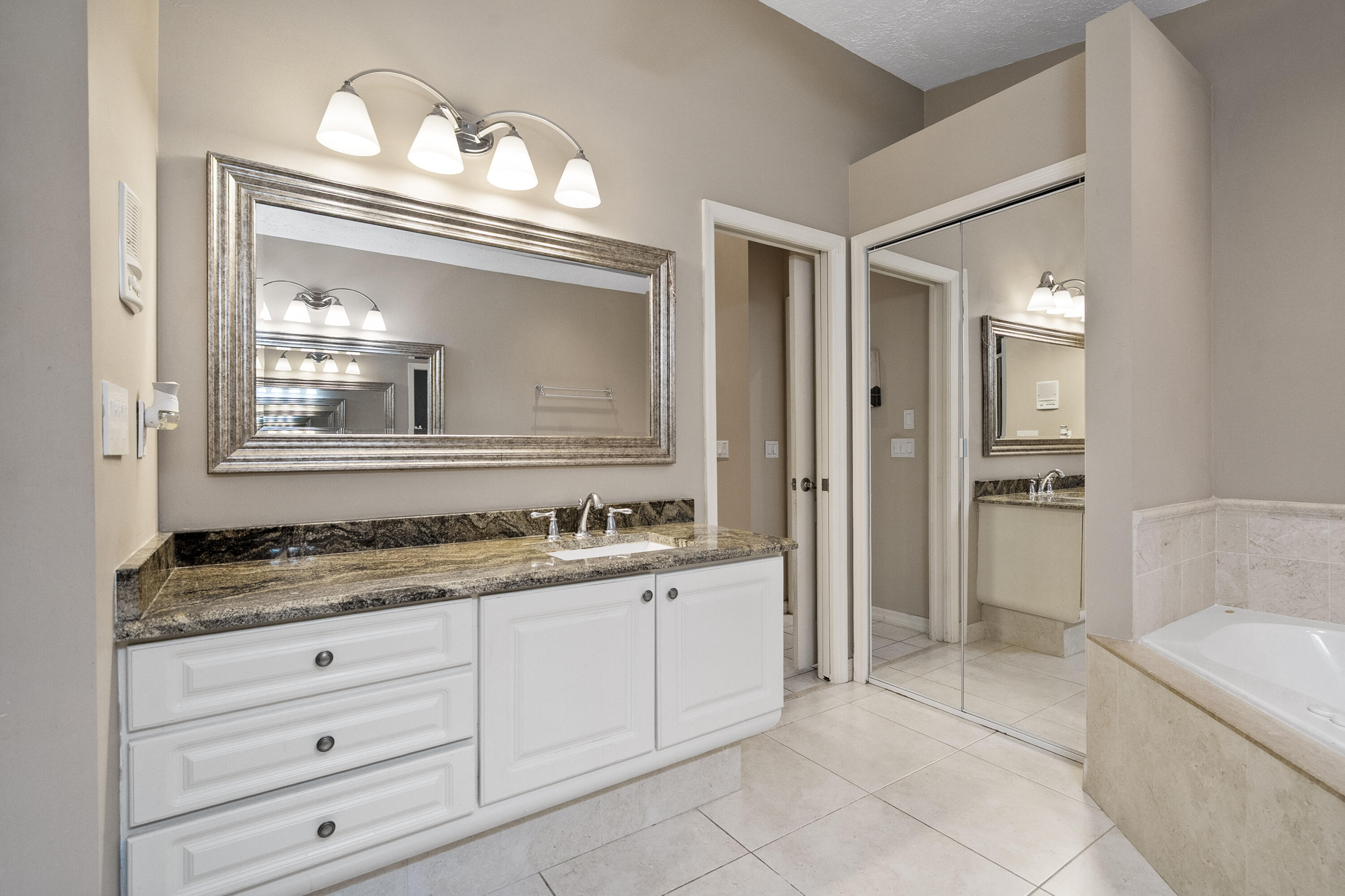 PORT ST LUCIE SECTION 13 - Residential