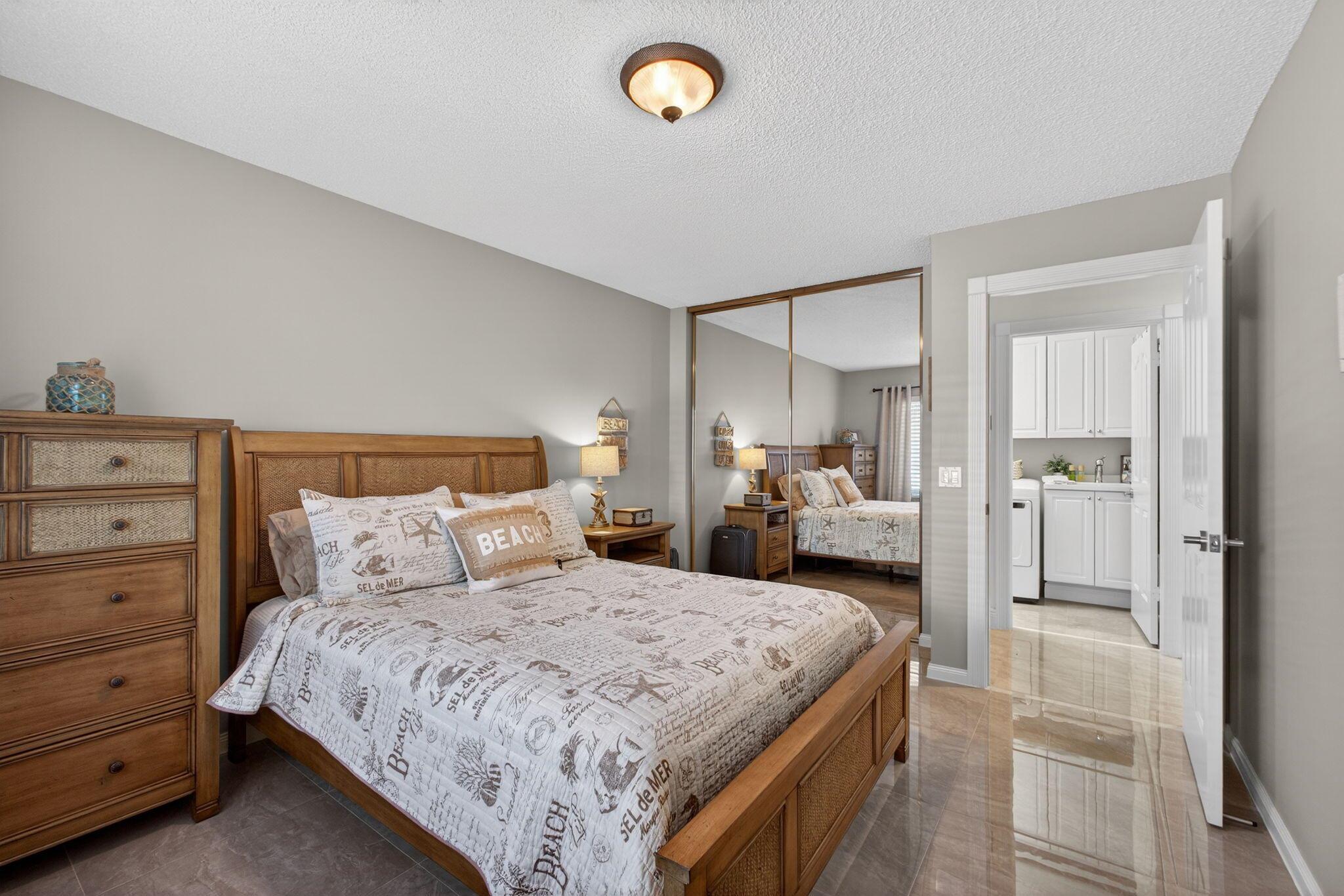 SARATOGA BAY - Residential