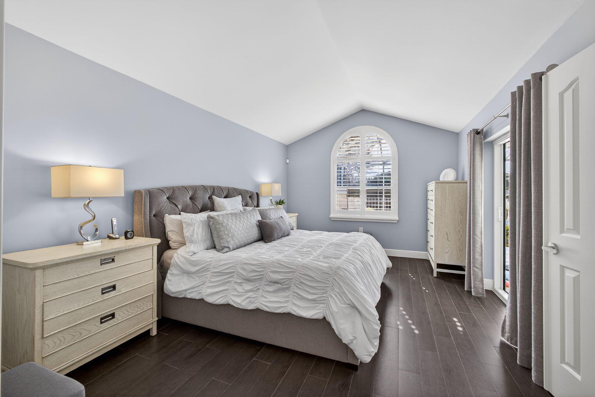 SARATOGA BAY - Residential