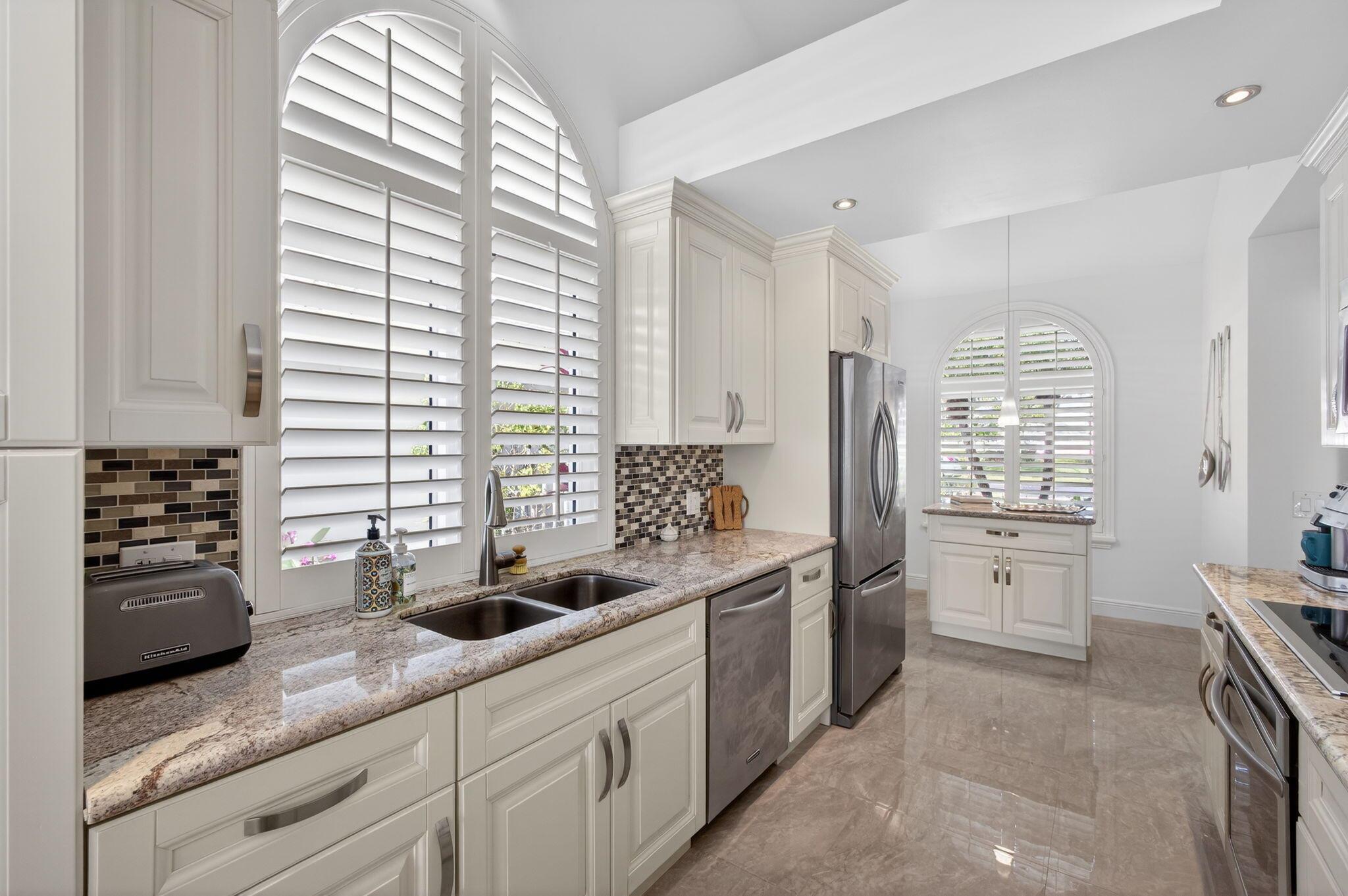 SARATOGA BAY - Residential