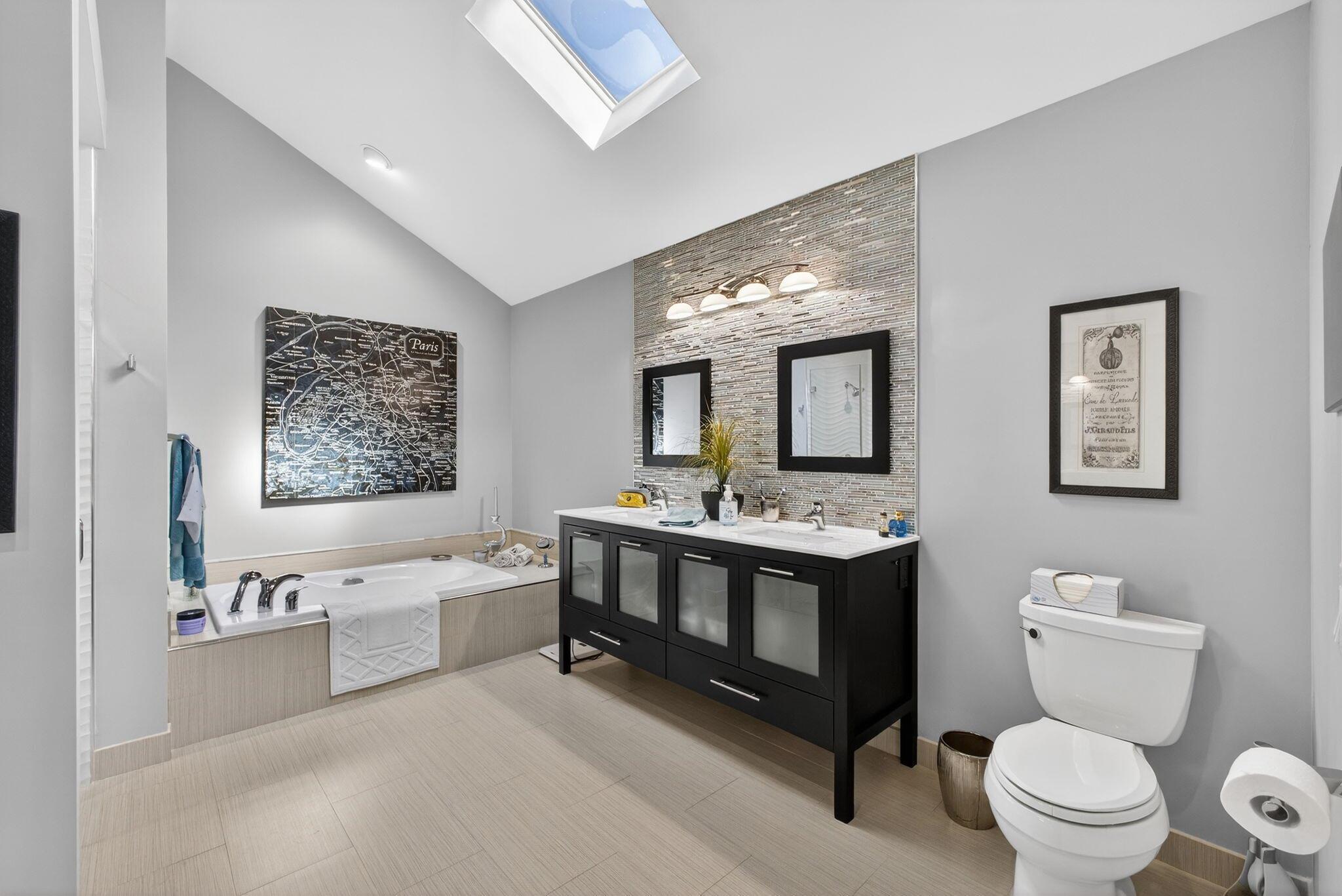 SARATOGA BAY - Residential