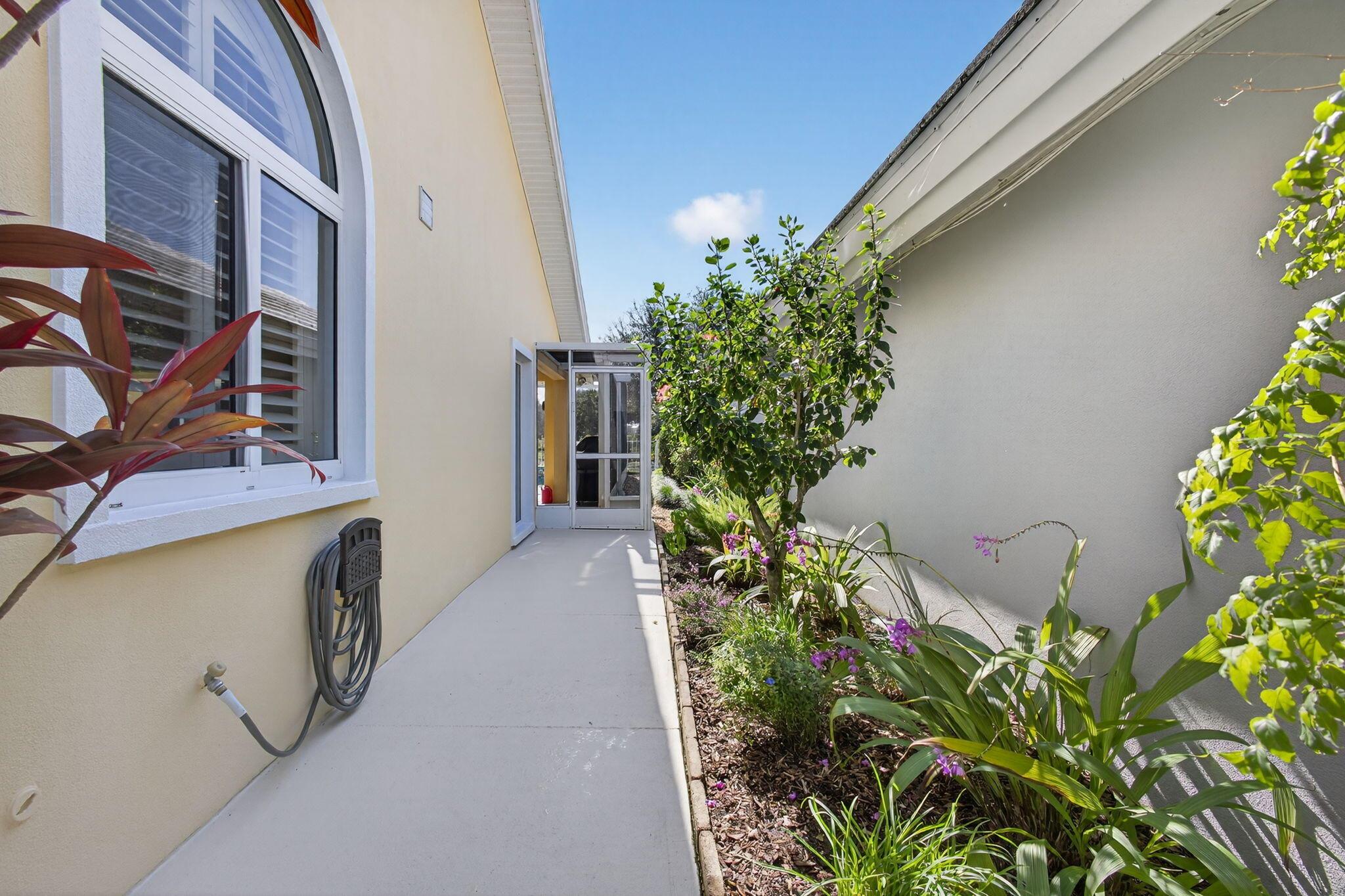 SARATOGA BAY - Residential