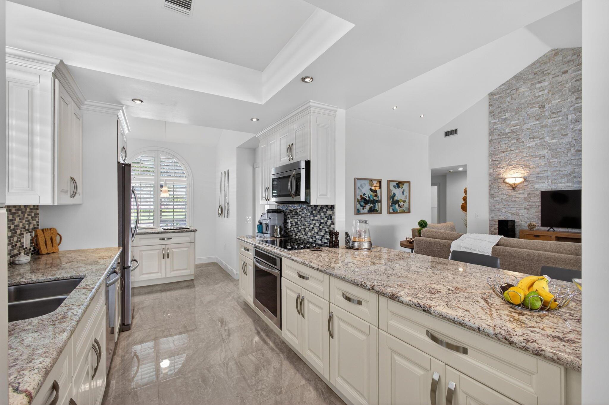 SARATOGA BAY - Residential