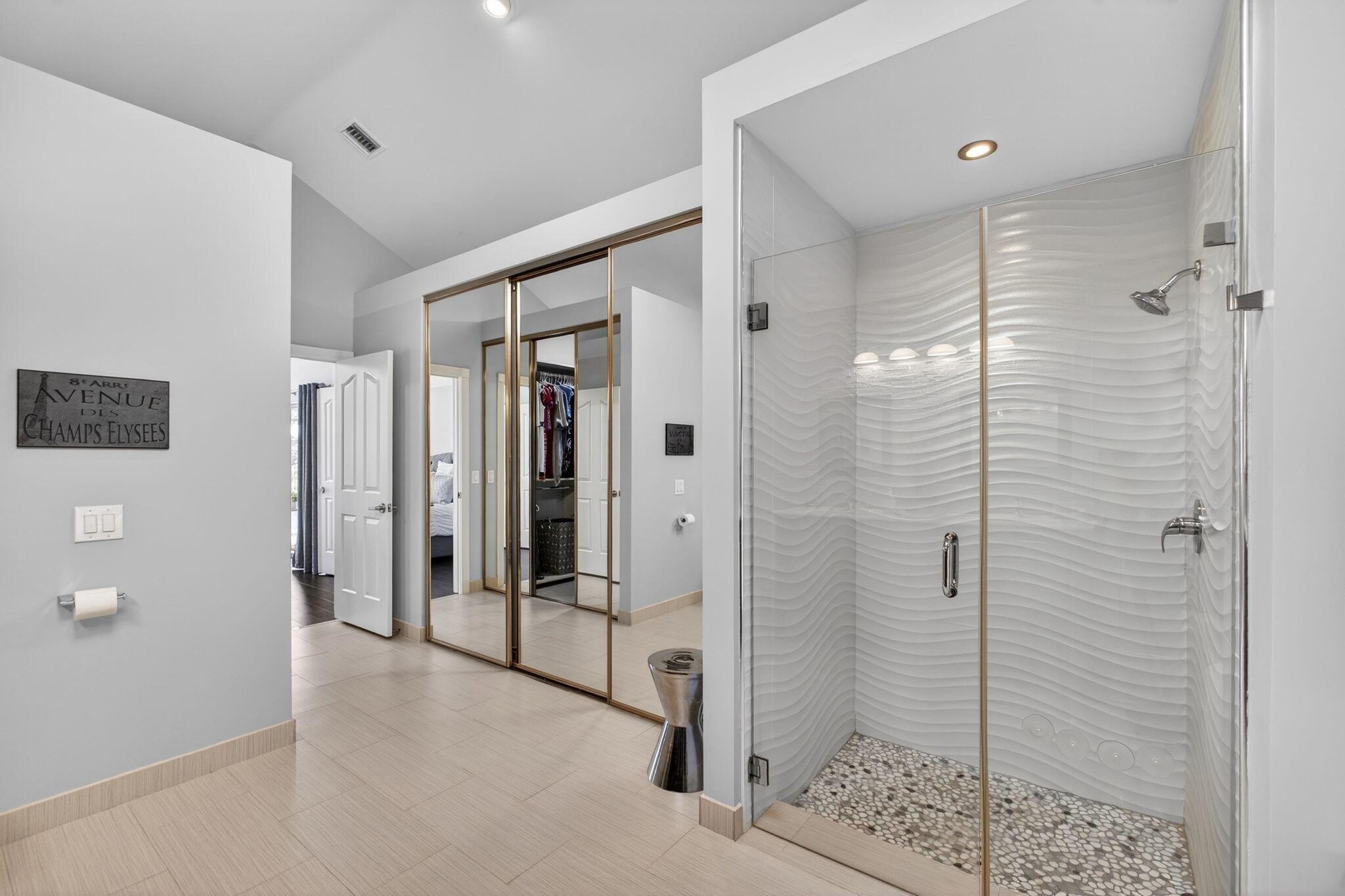 SARATOGA BAY - Residential