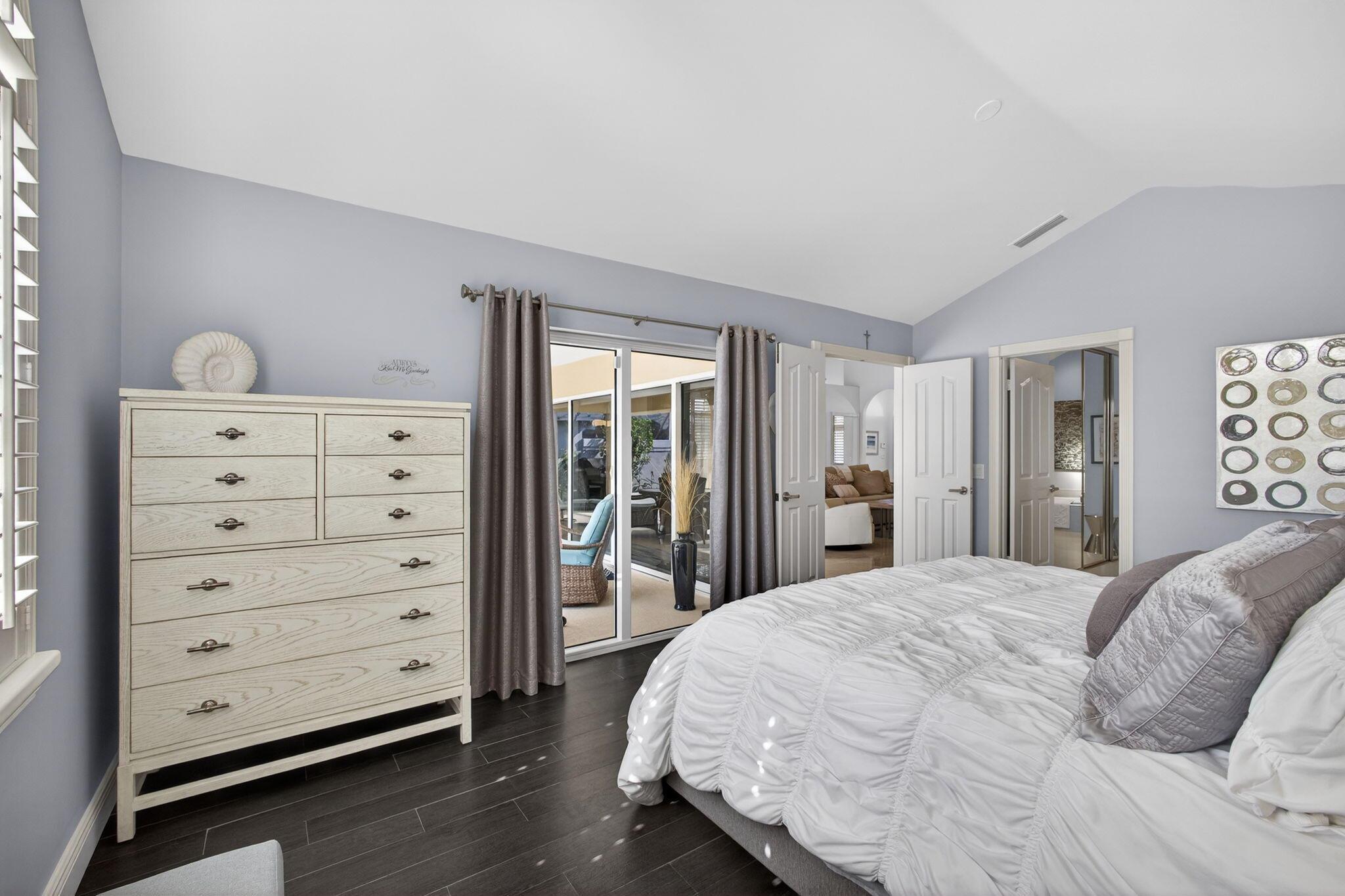 SARATOGA BAY - Residential