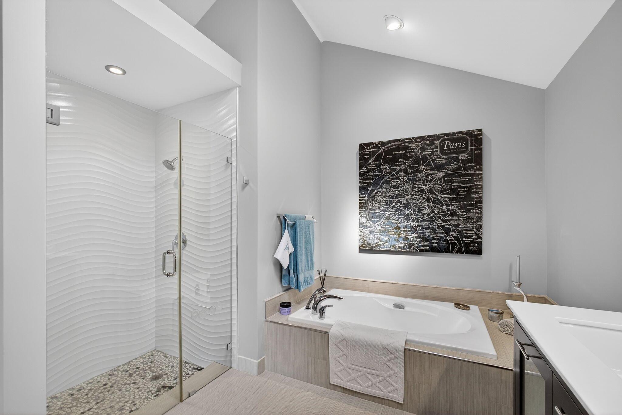 SARATOGA BAY - Residential