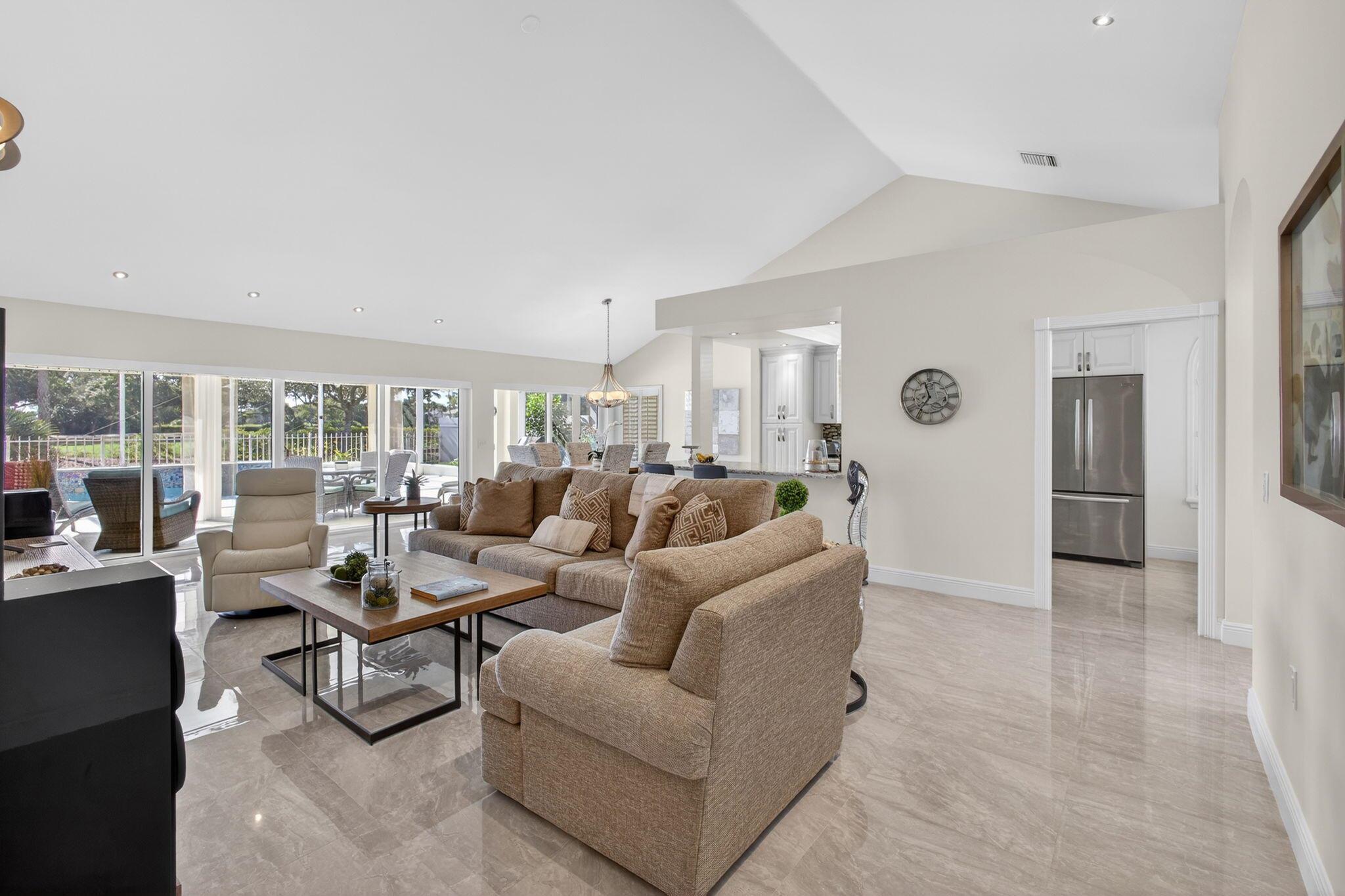 SARATOGA BAY - Residential