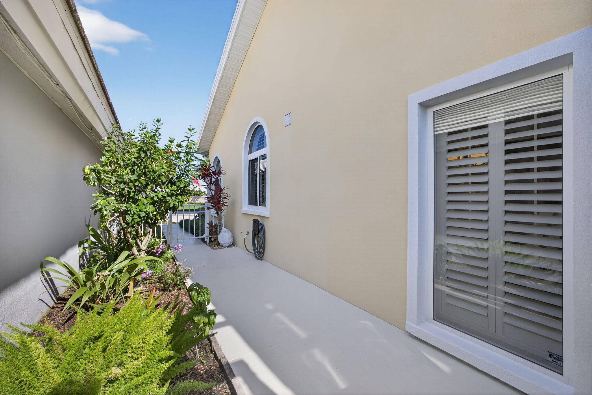 SARATOGA BAY - Residential