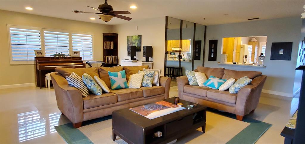 LAKES OF SHERBROOKE - Residential