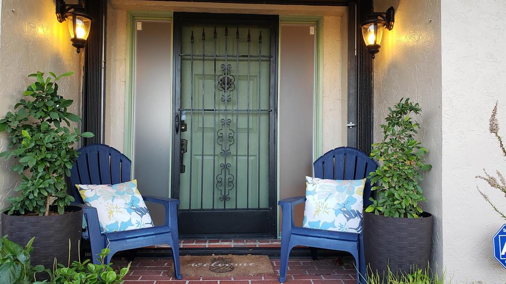 LAKES OF SHERBROOKE - Residential