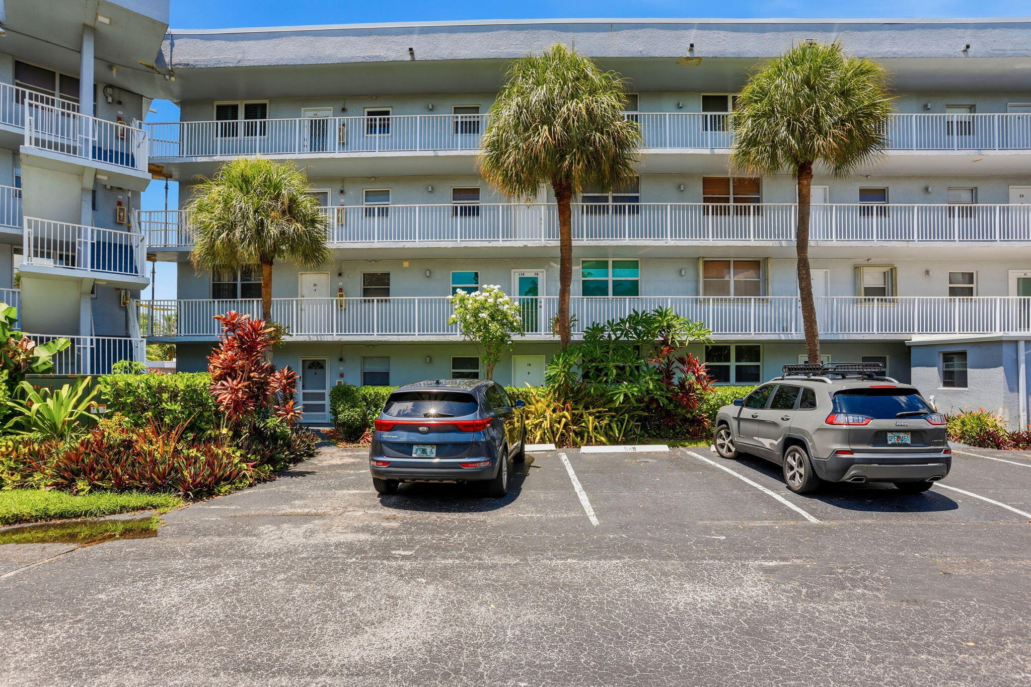 118 Royal Park Drive 1B