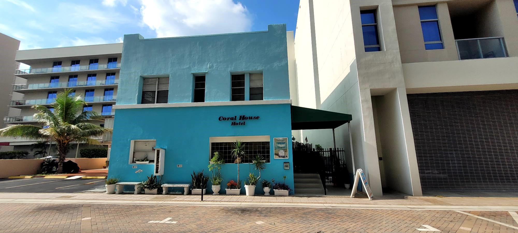 Hollywood Beach 1-27 B - Residential Lease