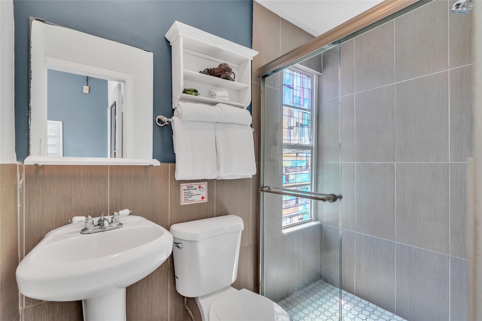 Hollywood Beach 1-27 B - Residential Lease