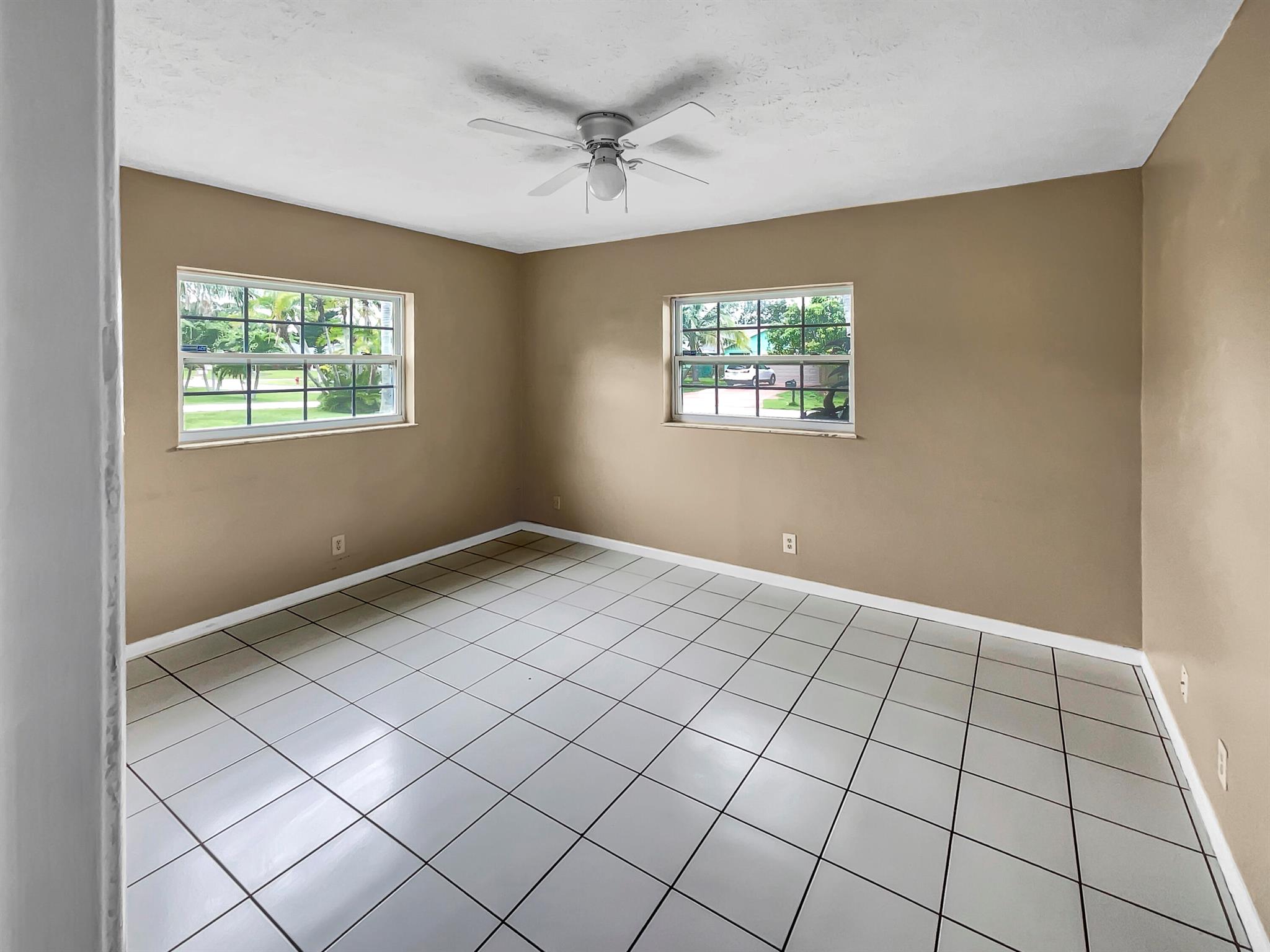 PORT ST LUCIE SECTION 3 - Residential