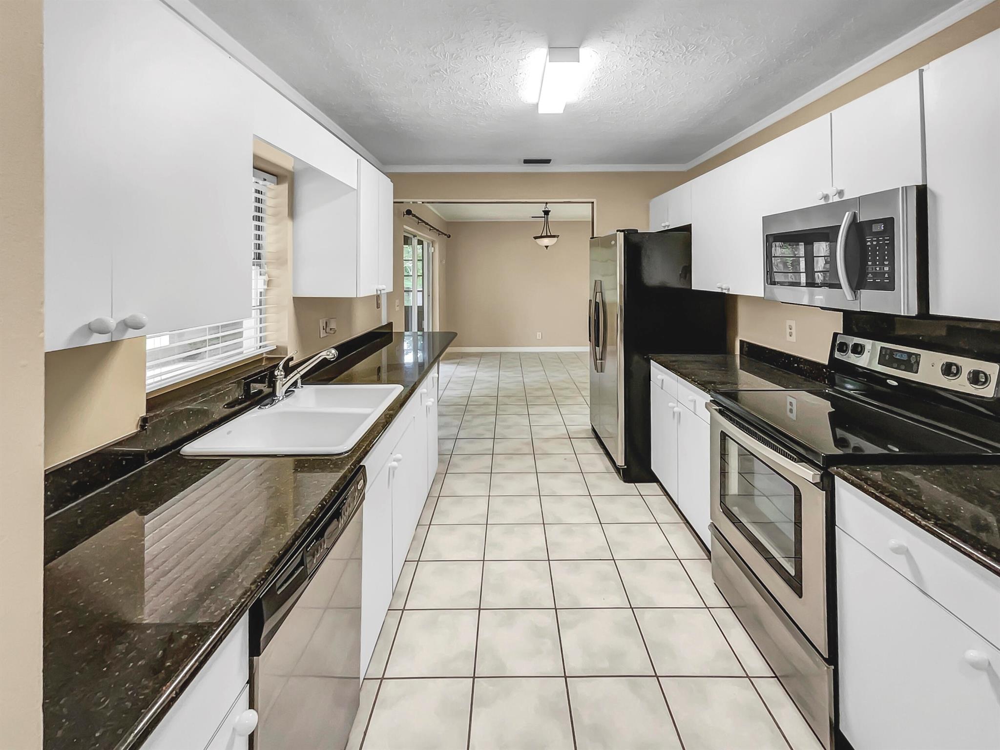 PORT ST LUCIE SECTION 3 - Residential