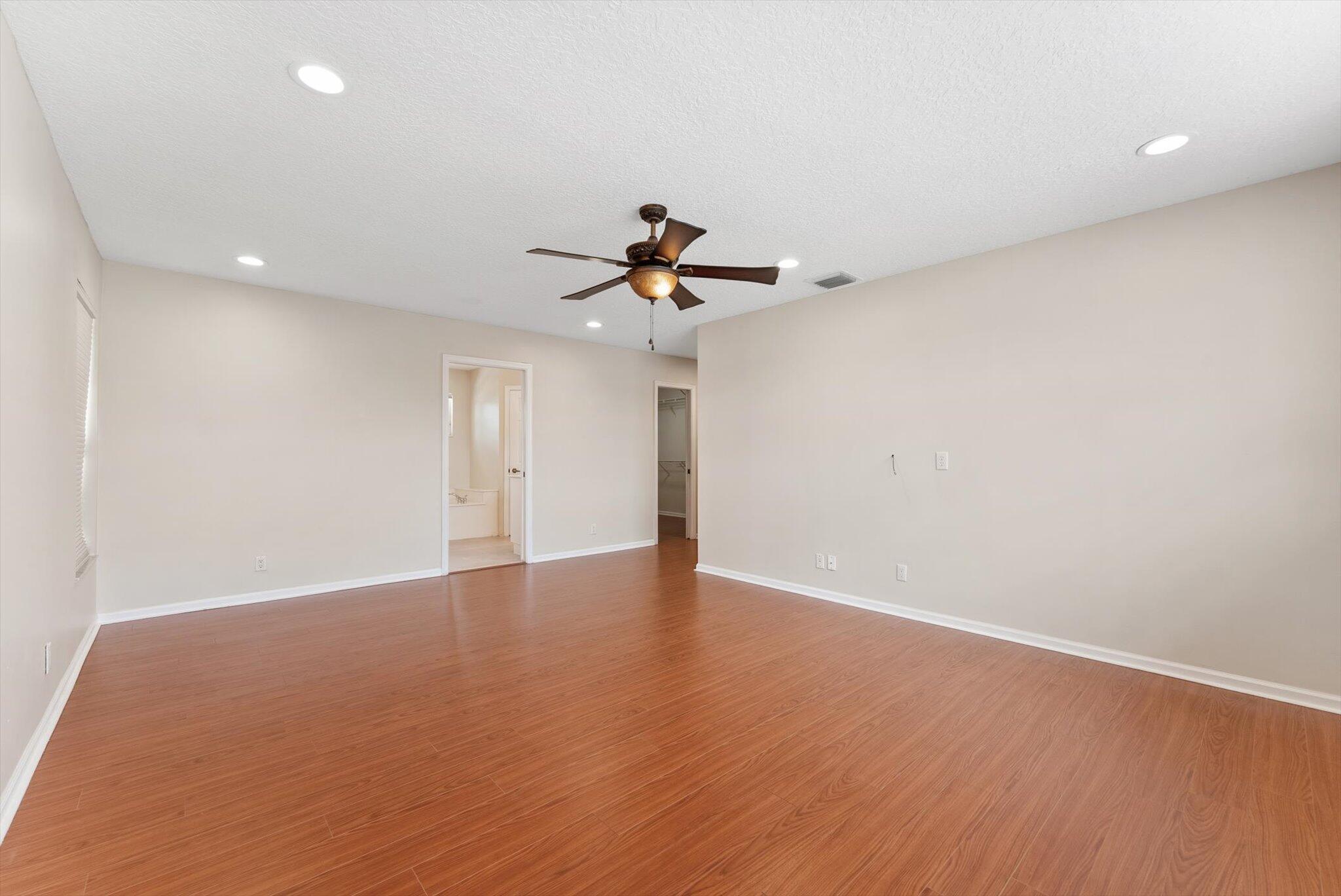 BOCA FALLS PAR Q - Residential Lease