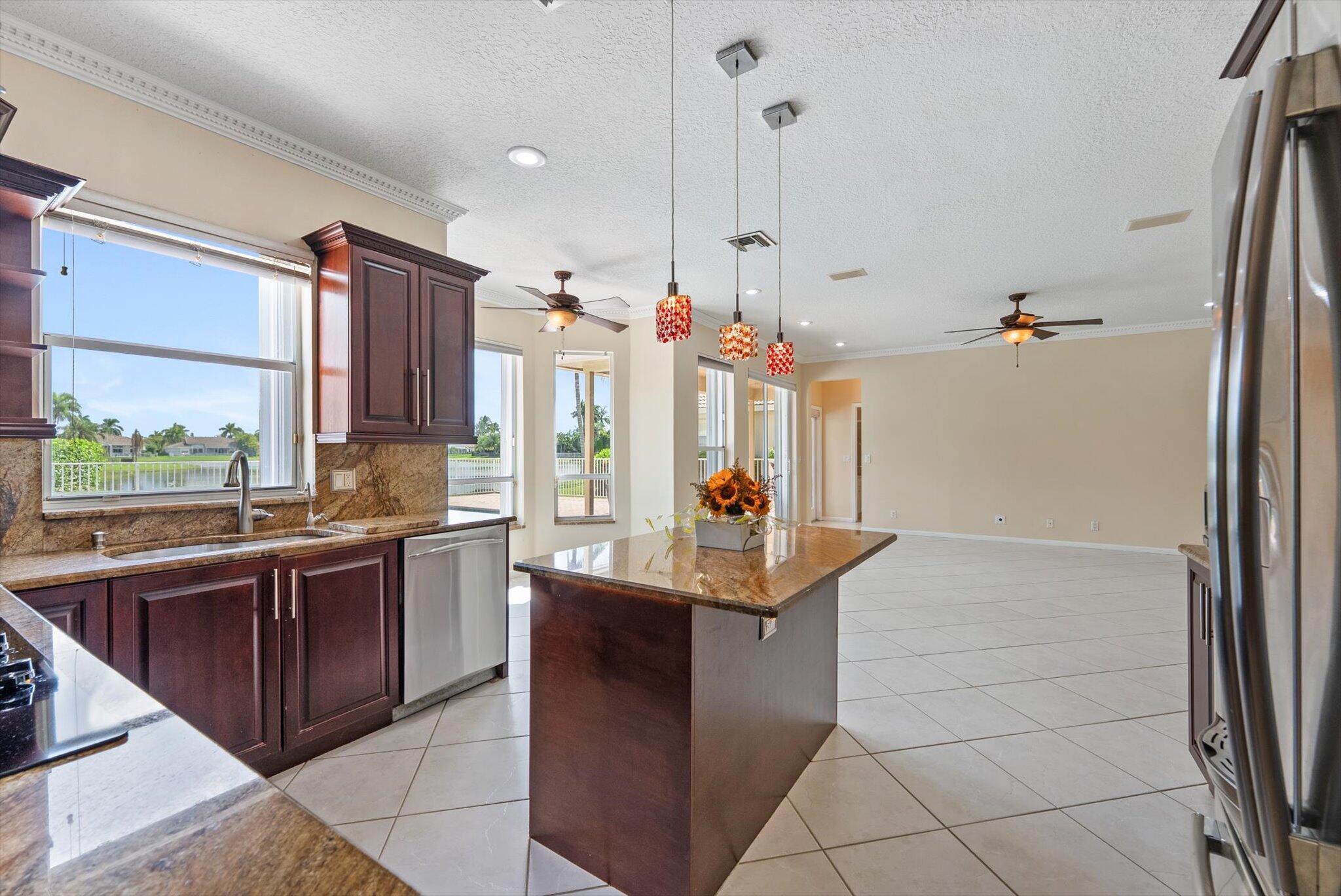 BOCA FALLS PAR Q - Residential Lease