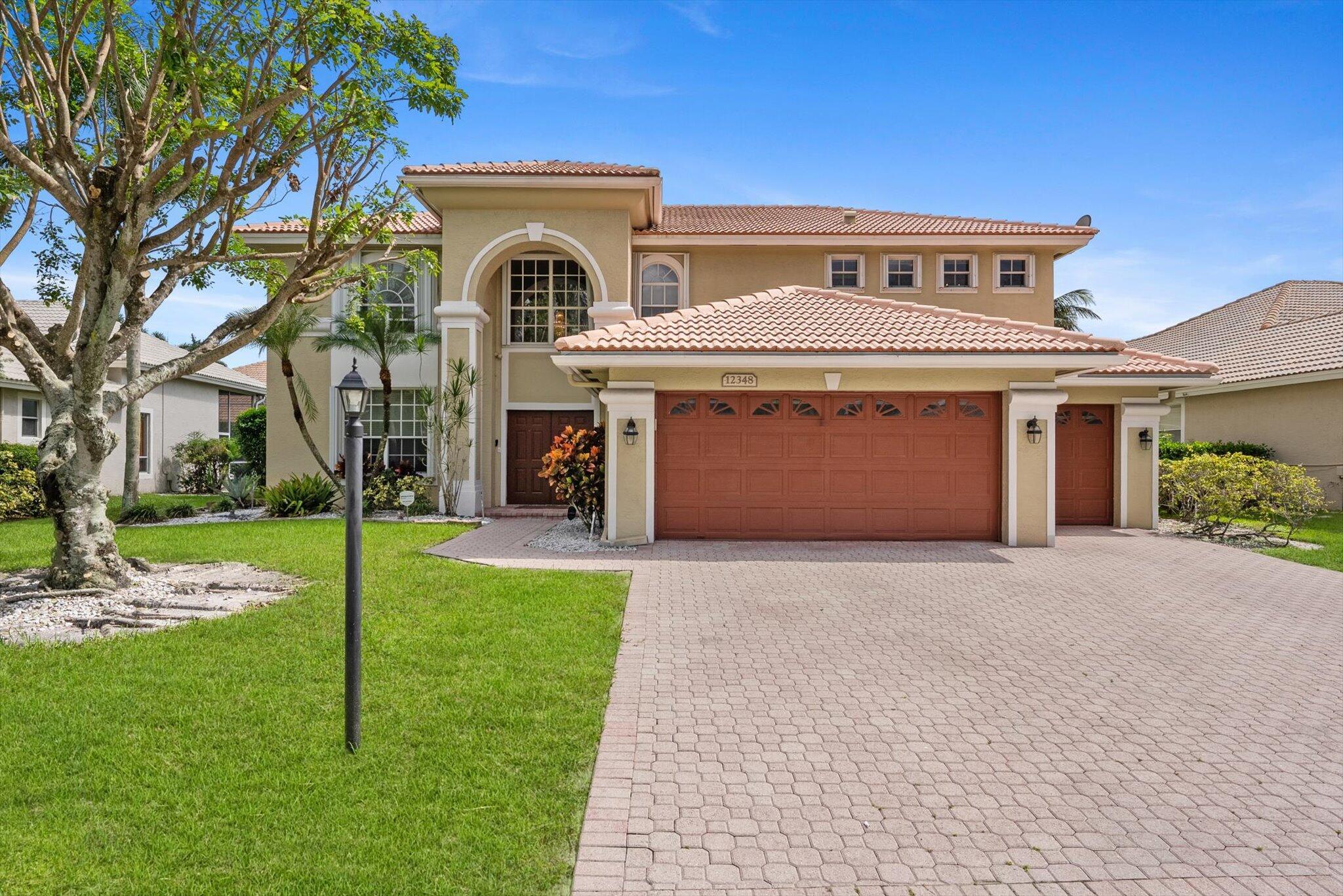 BOCA FALLS PAR Q - Residential Lease