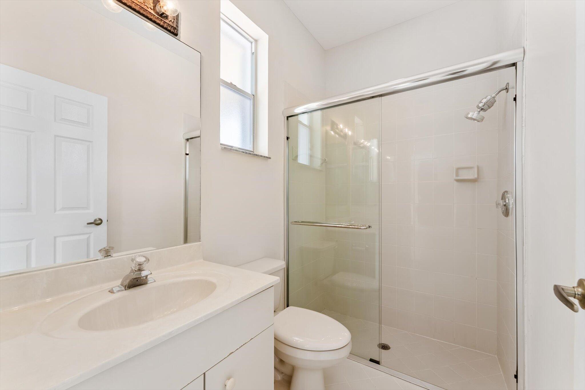 BOCA FALLS PAR Q - Residential Lease
