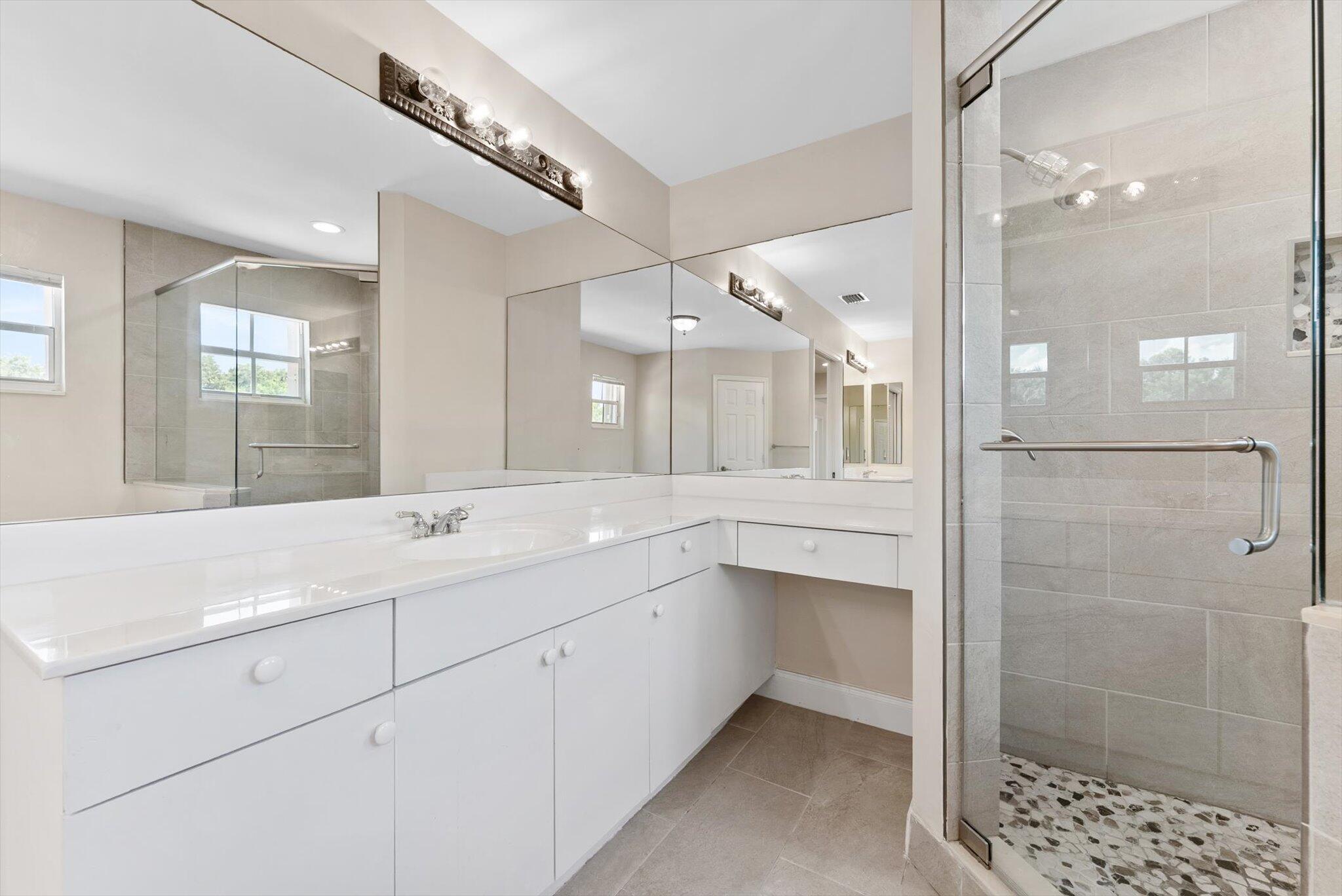 BOCA FALLS PAR Q - Residential Lease