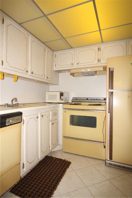 Century Village East - Residential