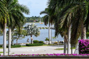TRUMP PLAZA OF THE PALM B - Residential