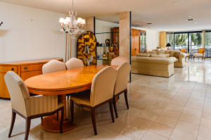 TRUMP PLAZA OF THE PALM B - Residential