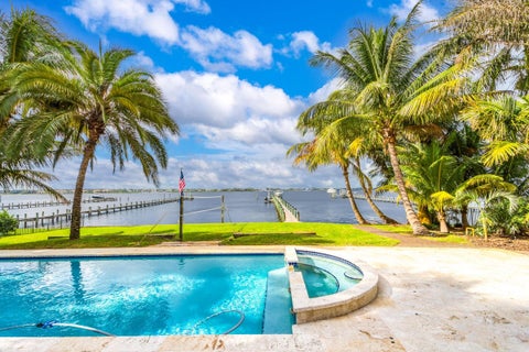Tiny photo for 2672 NW South Shore Road, Stuart, FL 34994 (MLS # B26036155)