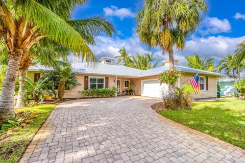 Tiny photo for 2672 NW South Shore Road, Stuart, FL 34994 (MLS # B26036155)